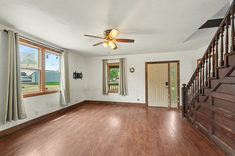 323 King St, Gypsum, KS 67448