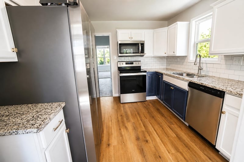 1114 Pine St, Newton, KS 67114