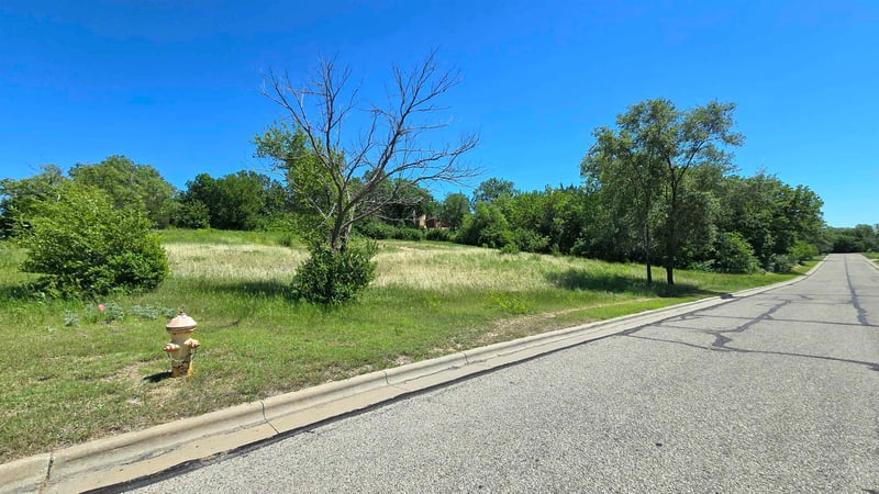 00000 Holly Ln, Salina, KS 67401