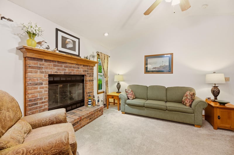 11914 Carr Ave, Wichita, KS 67209