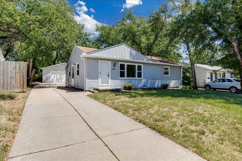 930 Westview , Derby, KS 67037