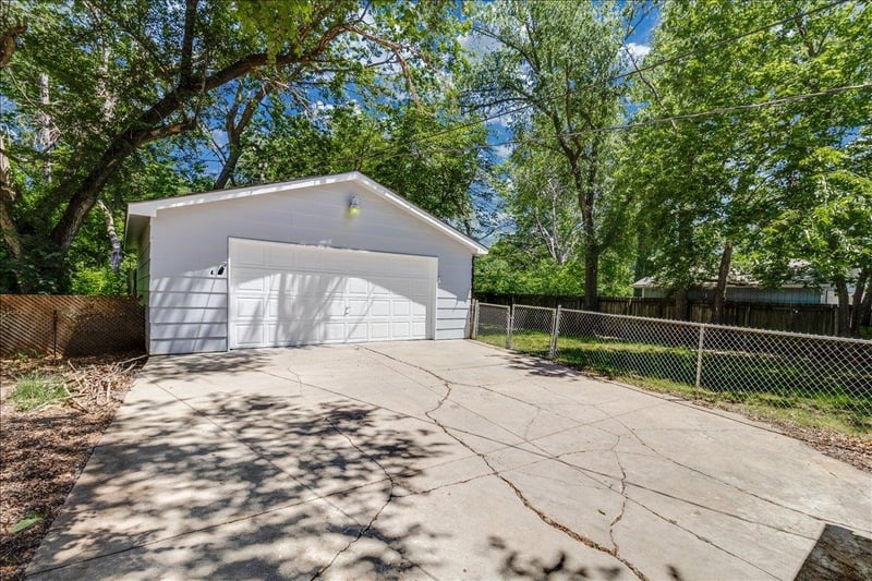 930 Westview , Derby, KS 67037