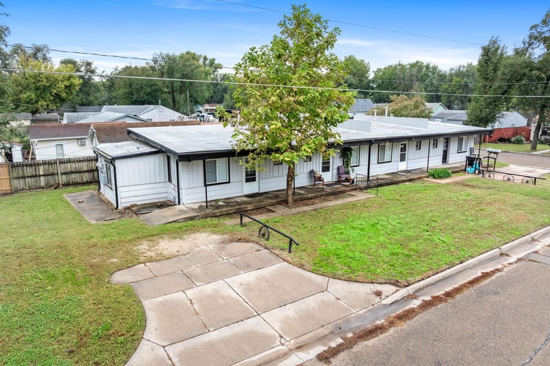 121-127 31st St N, Wichita, KS 67204