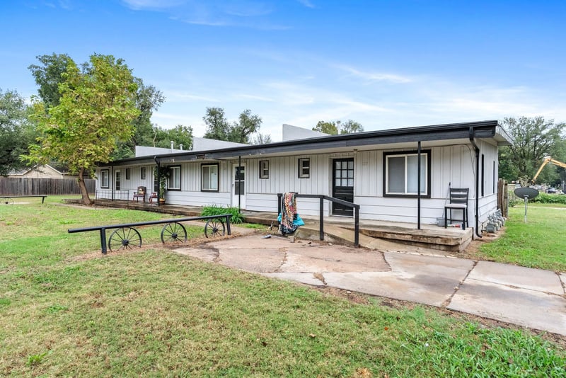 121-127 31st St N, Wichita, KS 67204