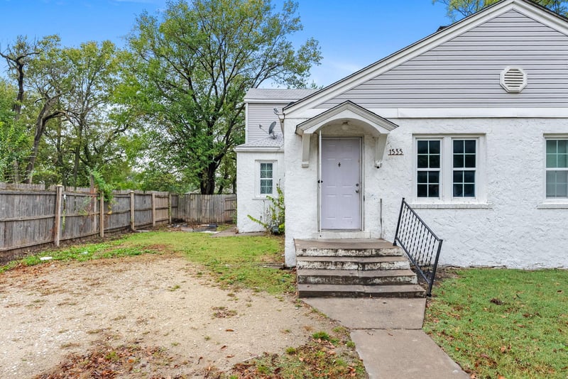 1535-1537 Holyoke Ave, Wichita, KS 67208