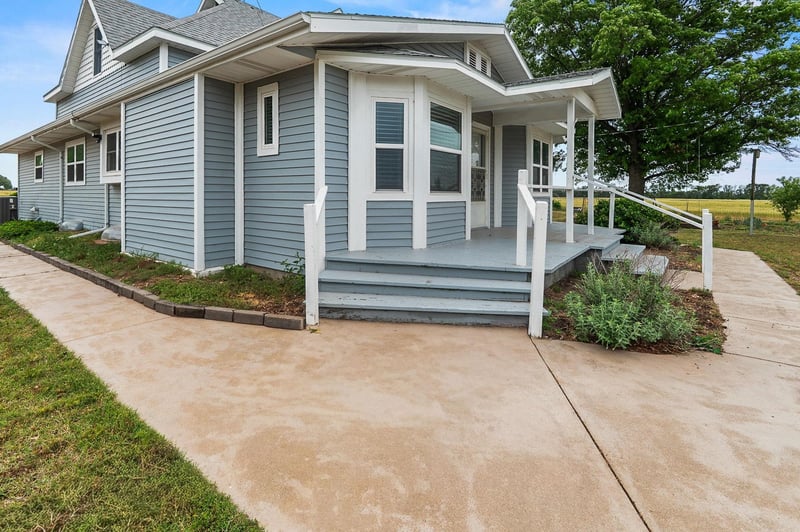 30121 63rd Street S, Cheney, KS 67050
