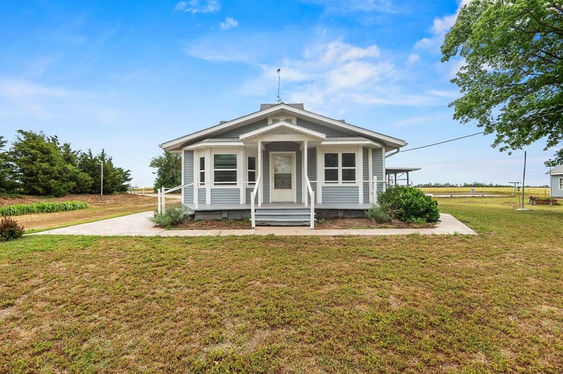 30121 63rd Street S, Cheney, KS 67050