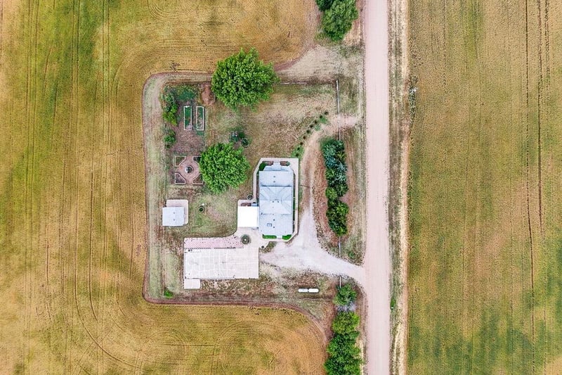 30121 63rd Street S, Cheney, KS 67050