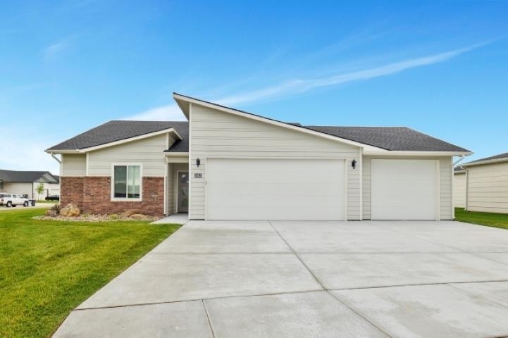 1013 Long Pa, Goddard, KS 67052