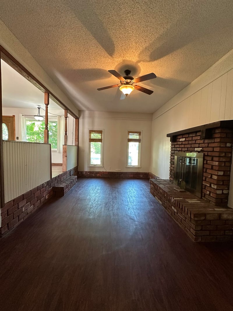 3328 Chase Ave, Wichita, KS 67217
