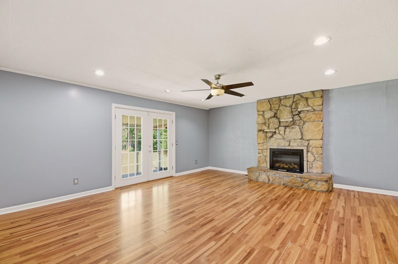 459 S All Hallows Ave, Wichita, KS 67213