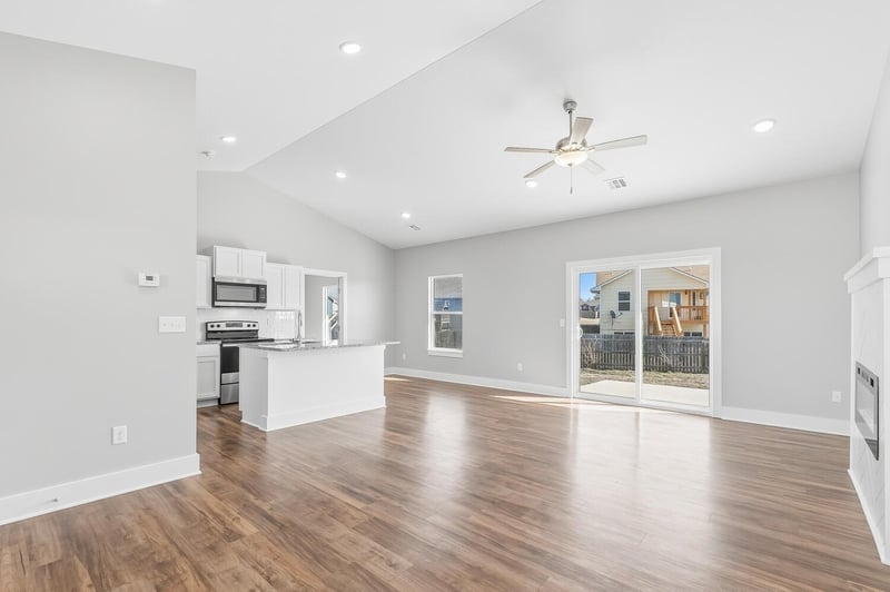 320 Deer Run Ct, El Dorado, KS 67042
