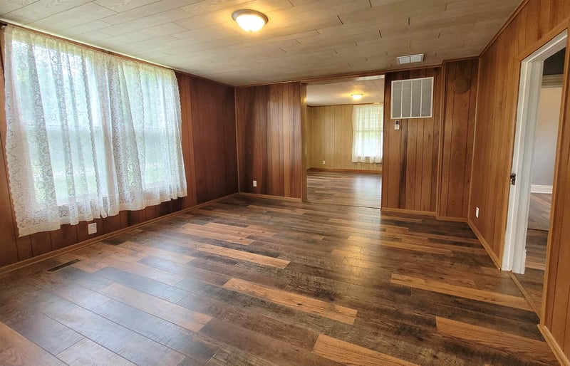 720 Elm , Eureka, KS 67045