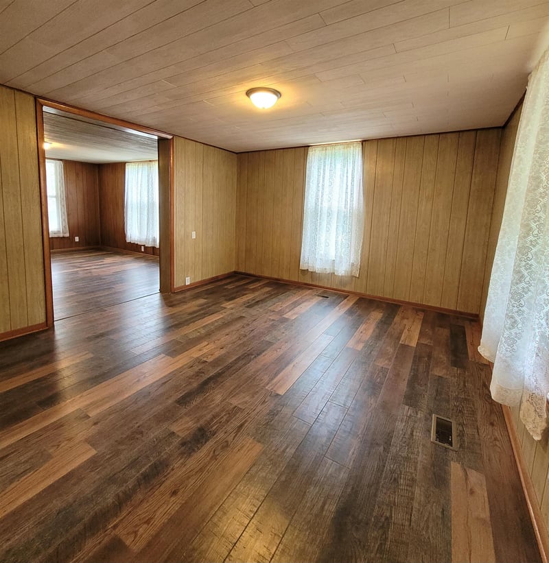720 Elm , Eureka, KS 67045
