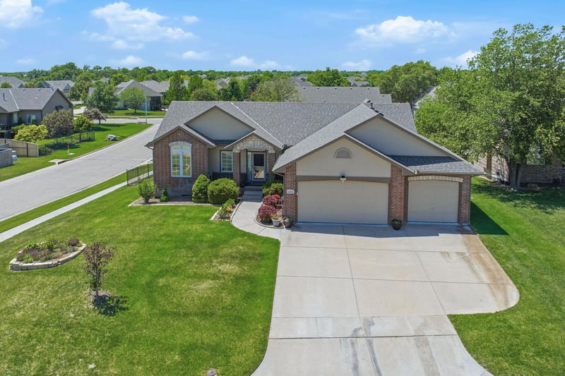 13802 Camden Chase Ct, Wichita, KS 67228