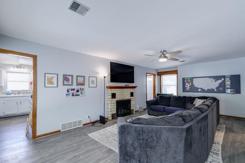 111 Park St, Winfield, KS 67156