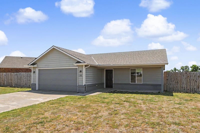 1311 Maywood , Wichita, KS 67216