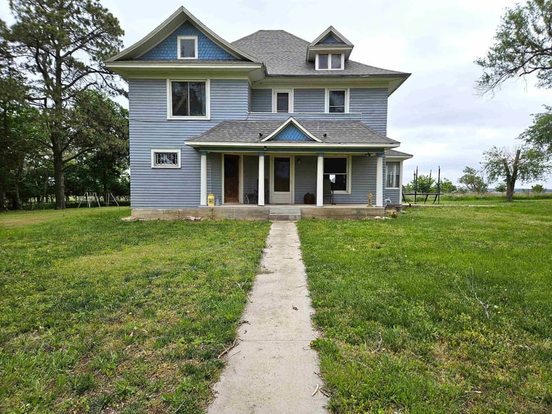 291 10 Rd , Jamestown, KS 66948