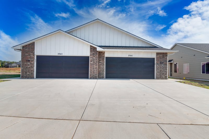 2925 Maize Ct, Wichita, KS 67215