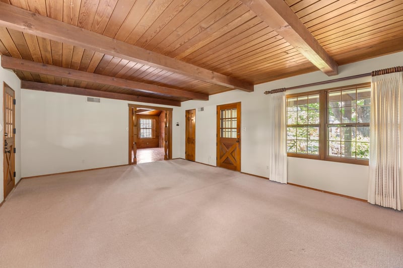 1314 N Willow Ln, Wichita, KS 67208