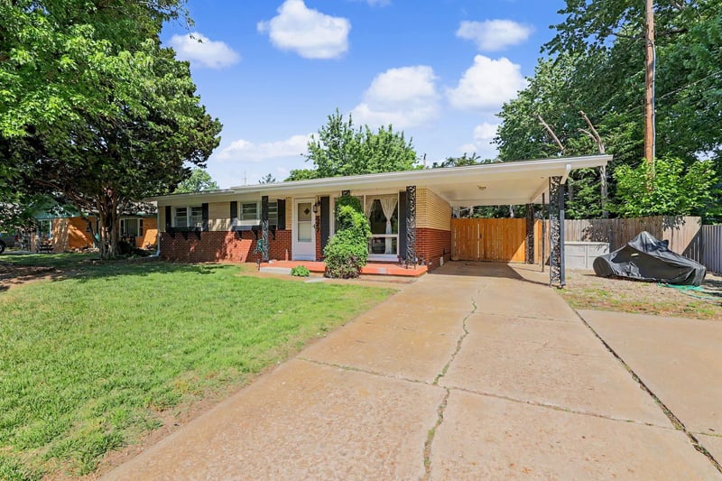 427 Ivah, Haysville, KS 67060