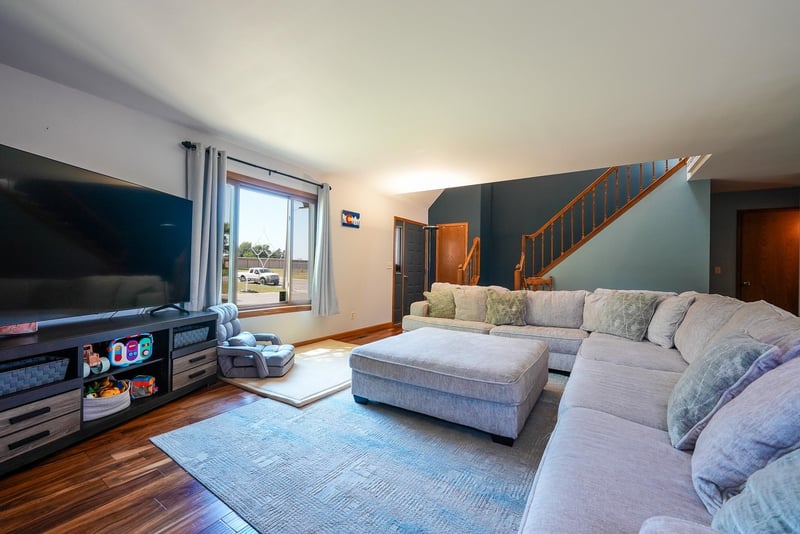 1214 Mccaskey Dr, Rose Hill, KS 67133