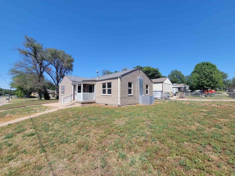 201 Cherry , Wellington, KS 67152