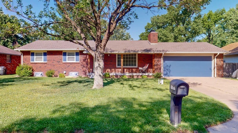 1357 Valleyview St, Wichita, KS 67212