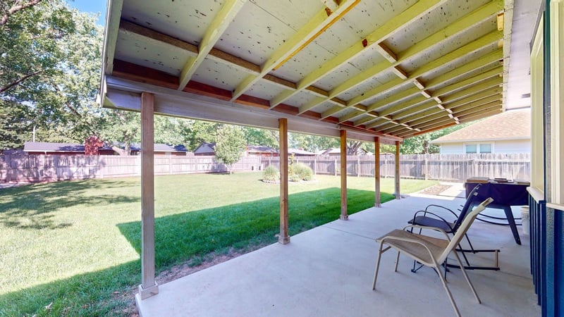 1357 Valleyview St, Wichita, KS 67212