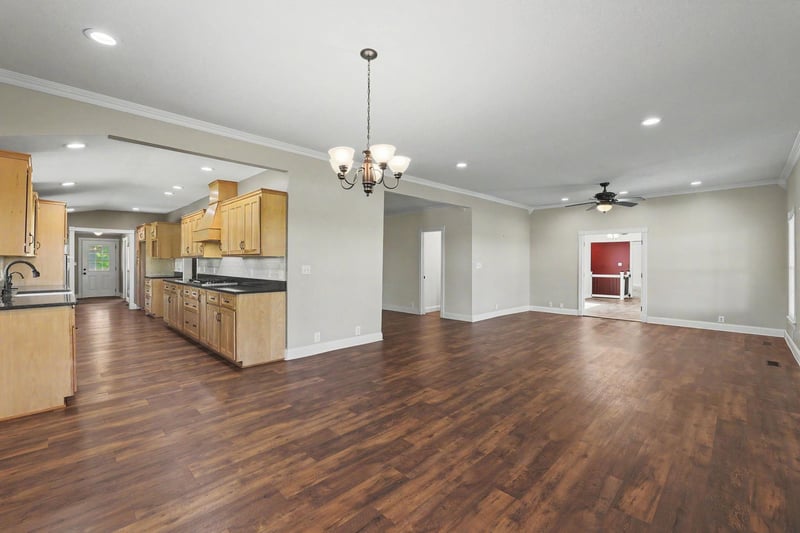 21424 SW County Line Rd, Rose Hill, KS 67133