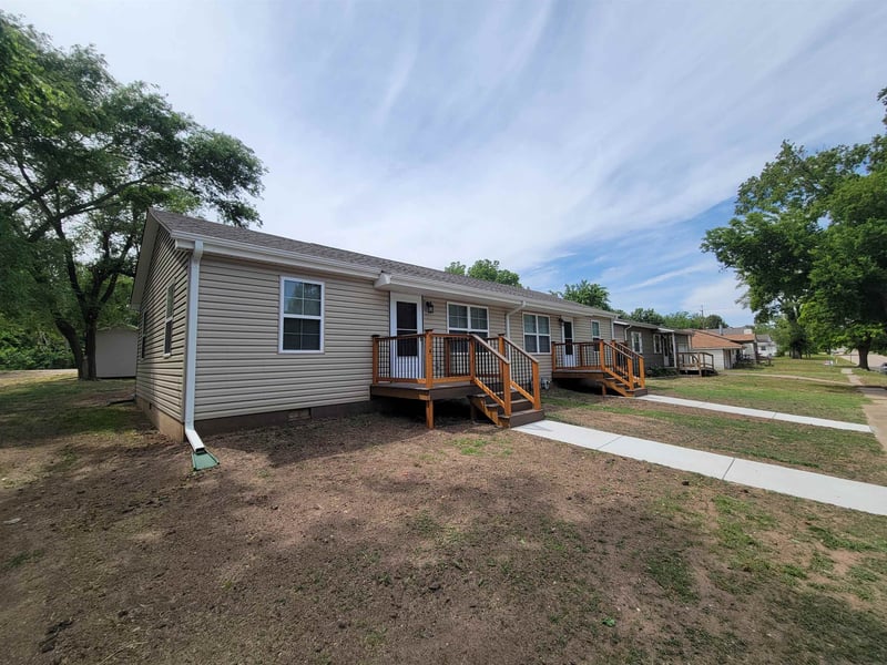 914 Blaine , Wellington, KS 67152