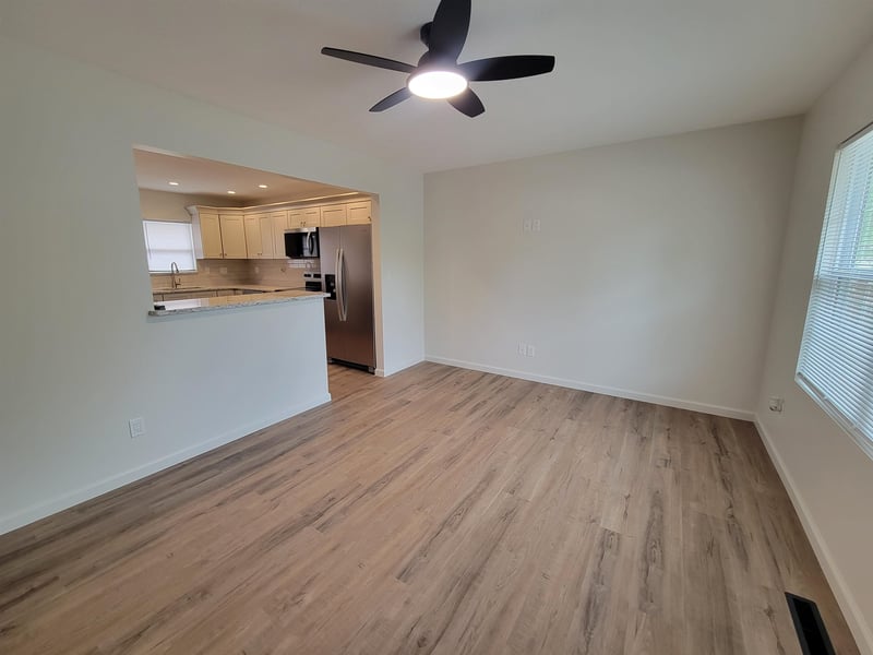 914 Blaine , Wellington, KS 67152