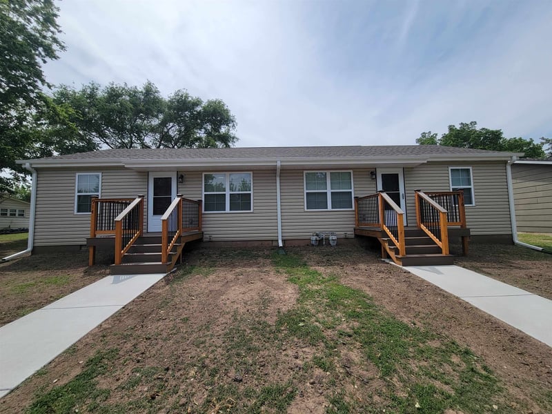 914 Blaine , Wellington, KS 67152