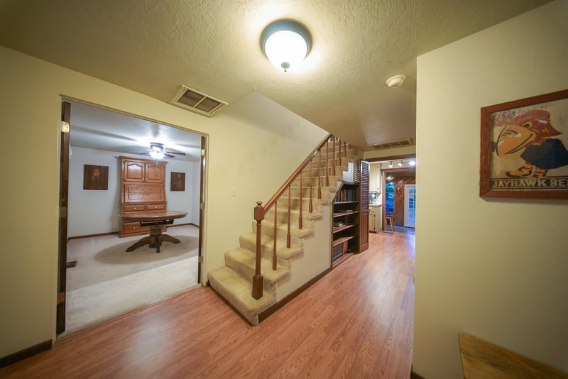 4 Orange Ln, Arkansas City, KS 67005