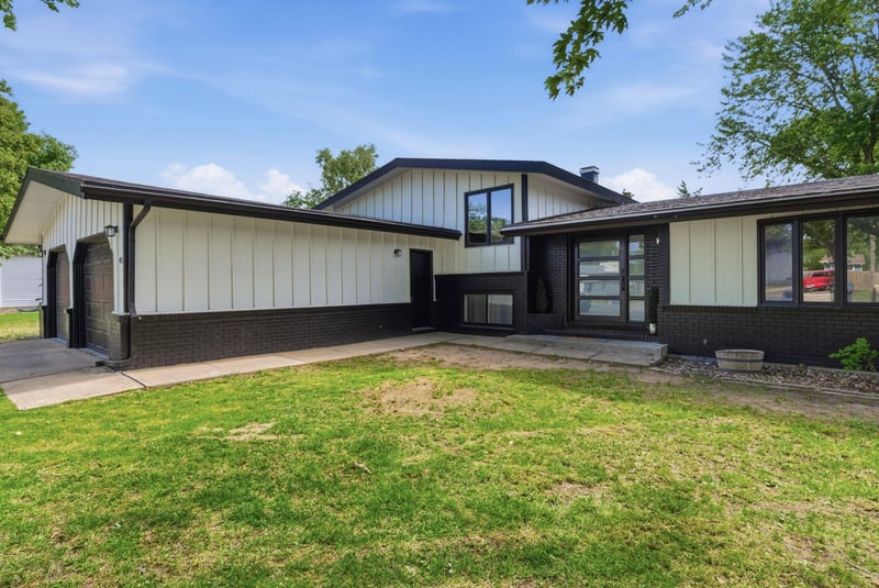 4052 Auburn , Bel Aire, KS 67220