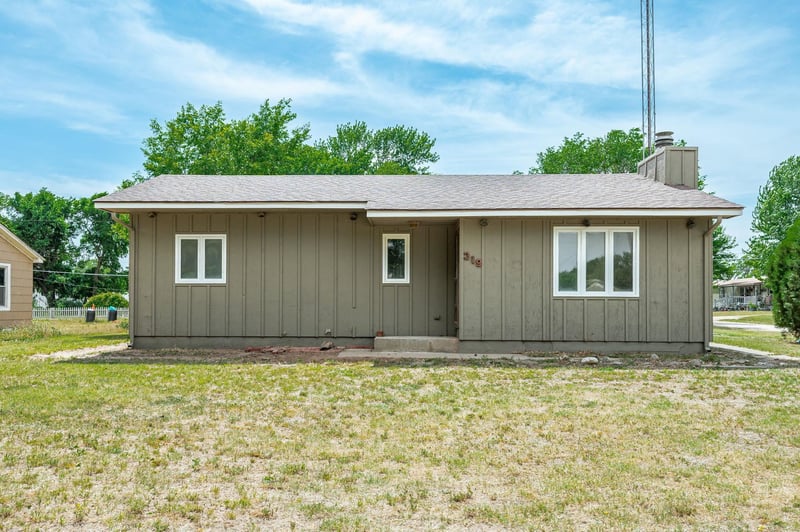 319 Magnolia , Attica, KS 67009