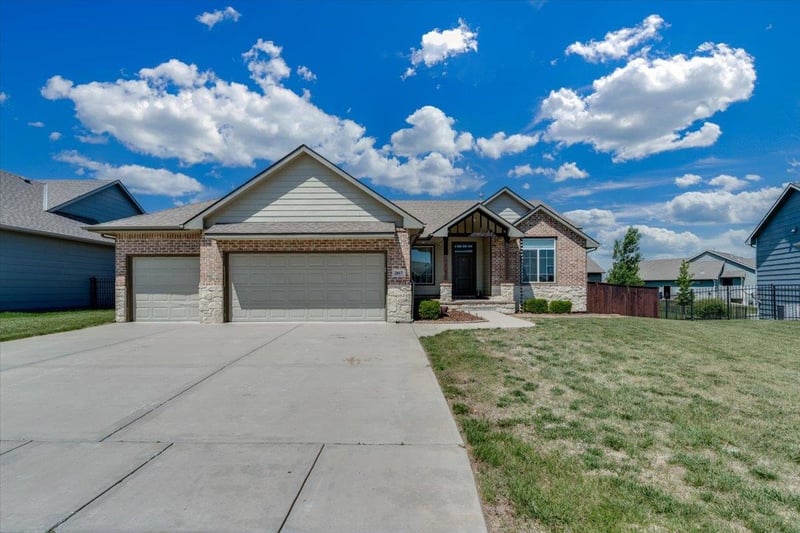2817 Woodridge , Wichita, KS 67226