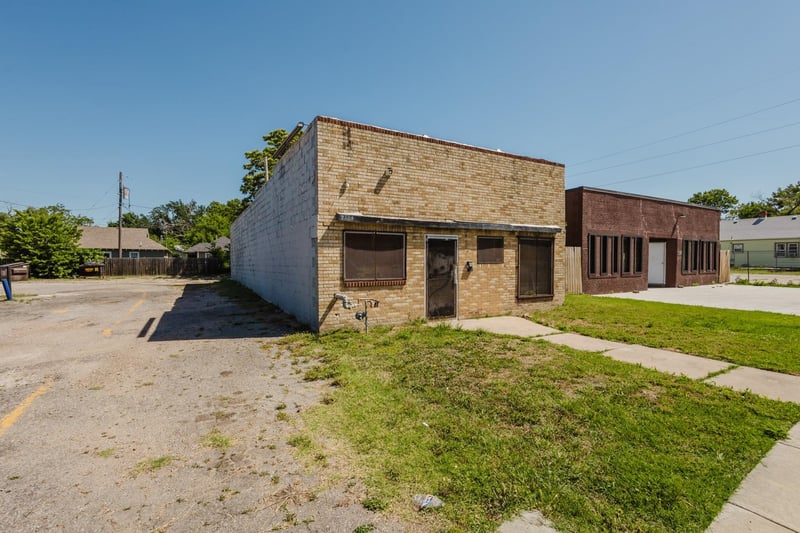 2508 E 9th St, Wichita, KS 67214