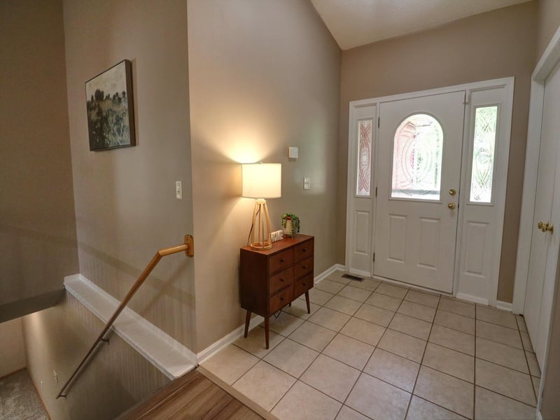 10 Kansas Ct, Newton, KS 67114