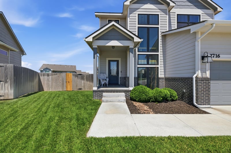 2716 S Prescott Ct, Wichita, KS 67215