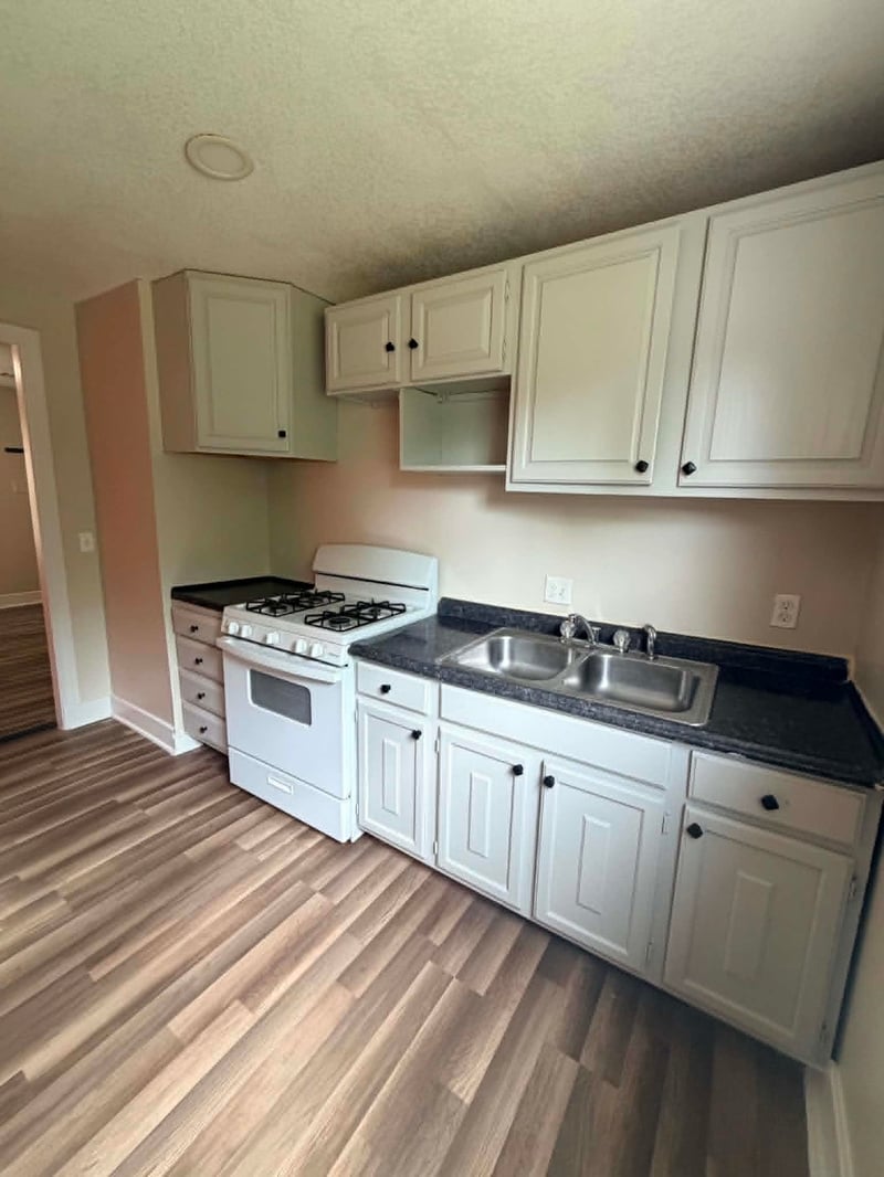 2966 Davidson St, Wichita, KS 67210