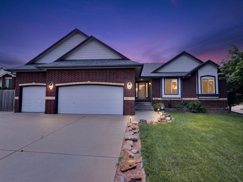 1931 Wyndham Rd, Park City, KS 67219