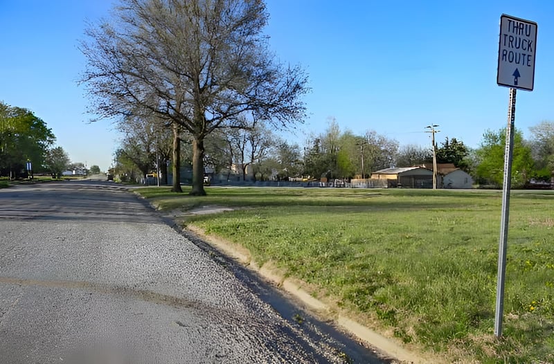111 Kansas Ave, Canton, KS 67428