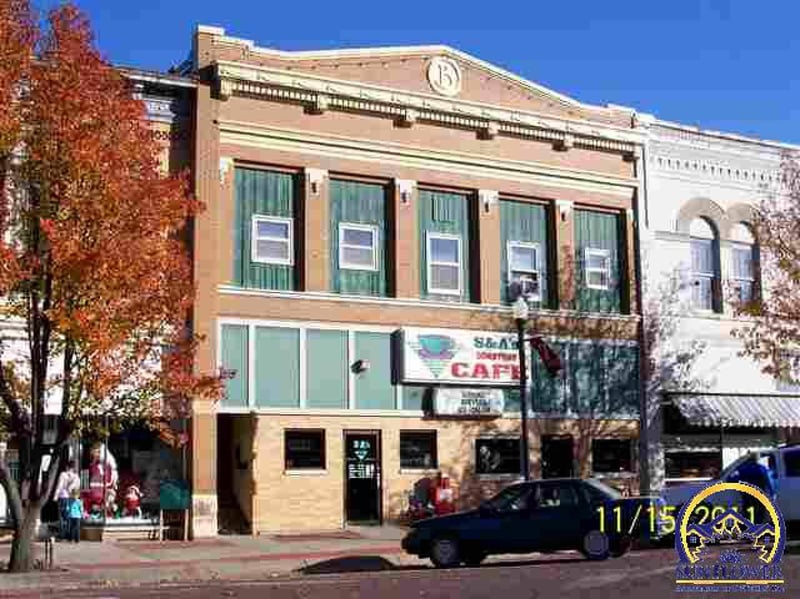 420 Pennsylvania , Holton, KS 66436