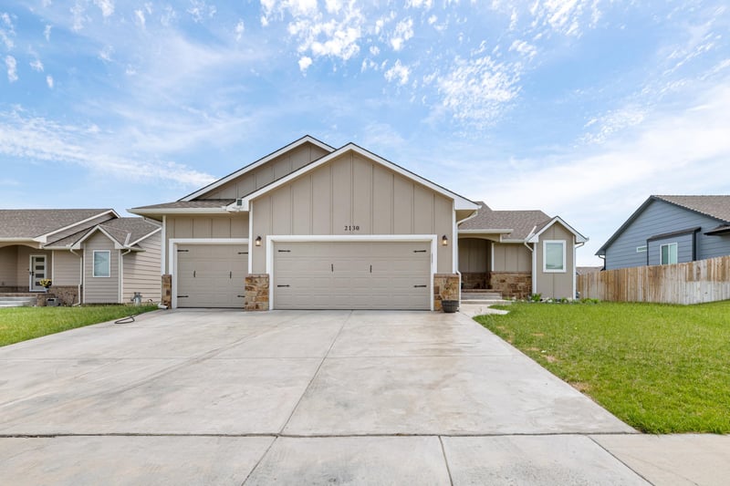 2130 S Tara Falls St, Wichita, KS 67207