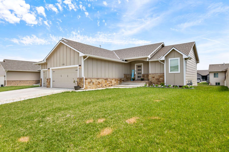 2130 S Tara Falls St, Wichita, KS 67207