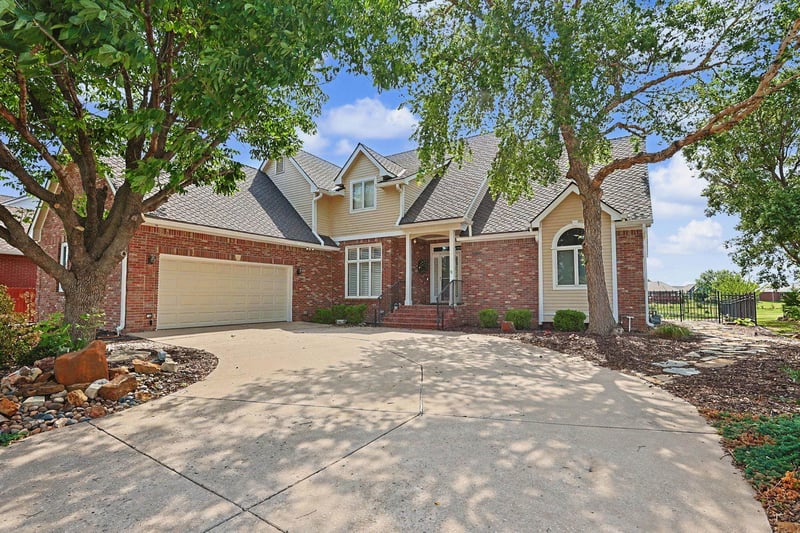 8211 E Champions, Wichita, KS 67226