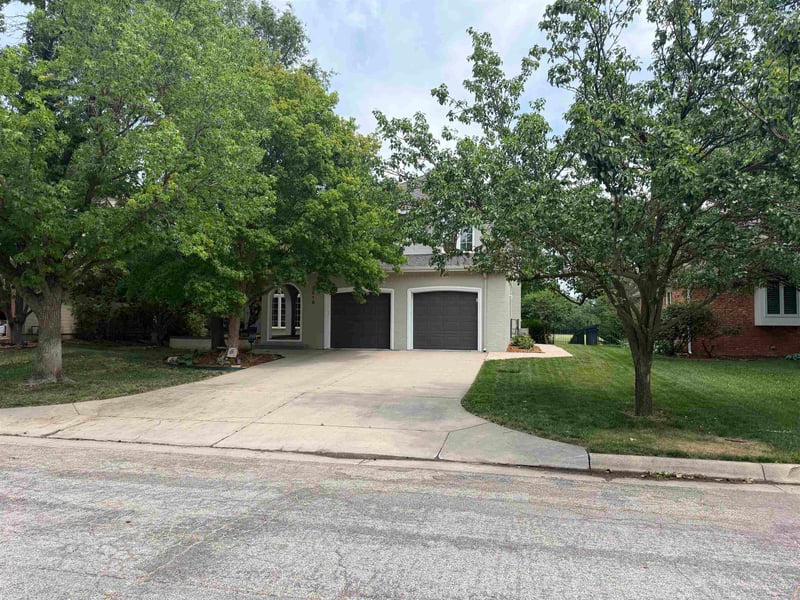 2816 N Tallgrass, Wichita, KS 67226