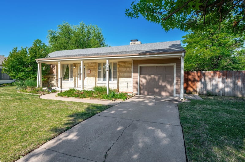 325 N Brookside, Wichita, KS 67208
