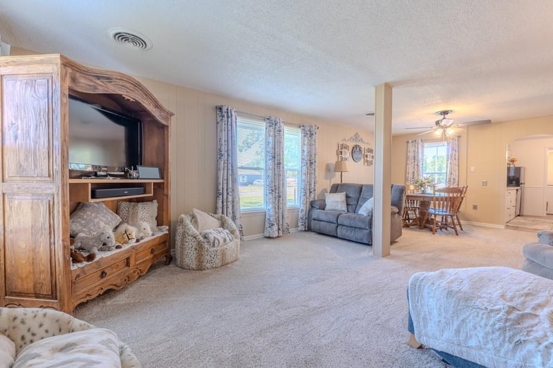 205 N Elm, Douglass, KS 67039